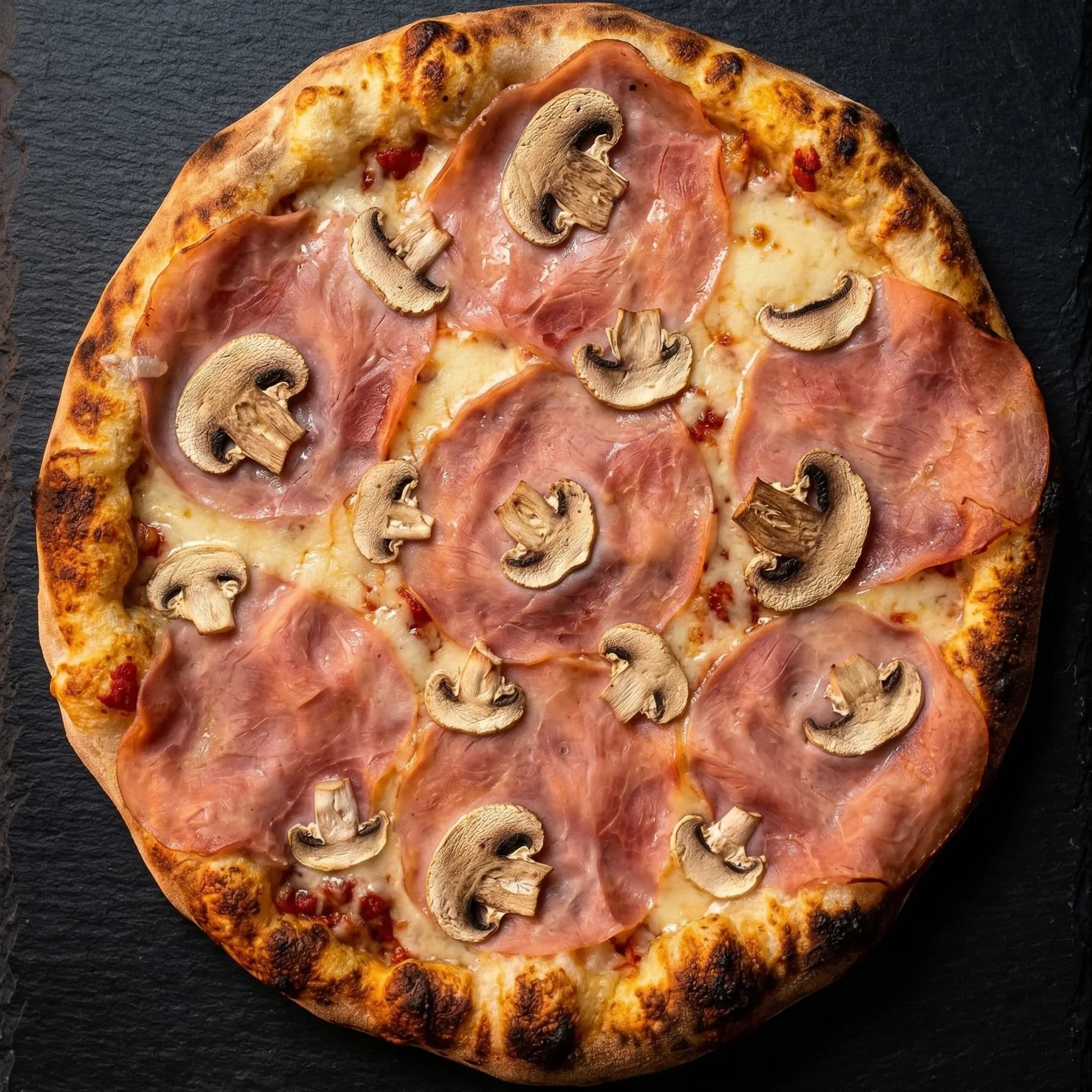 Pizza Prosciutto e Funghi
